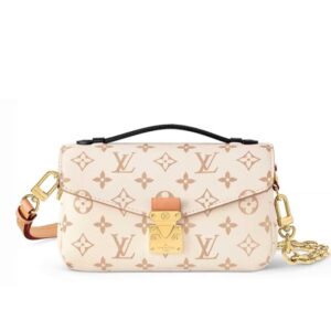 Louis Vuitton Pochette Métis East West Monogram Canvas Cream 21Cm M46914